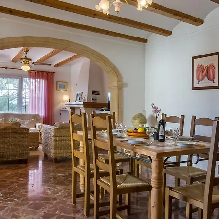 Amapola 8 خافييا